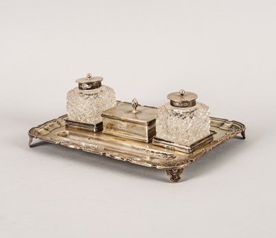 Lot 314 - A SILVER SHAPED RECTANGULAR TWIN BOTTLE PEN AND INK STAND