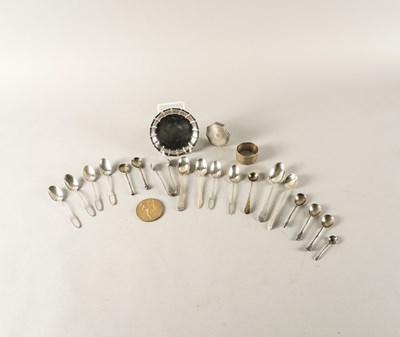 Lot 328 - A GROUP OF SILVER AND FOREIGN WARES (22)
