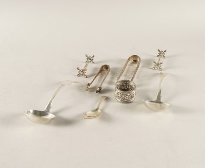 Lot 384 - A GROUP OF SILVER (8)