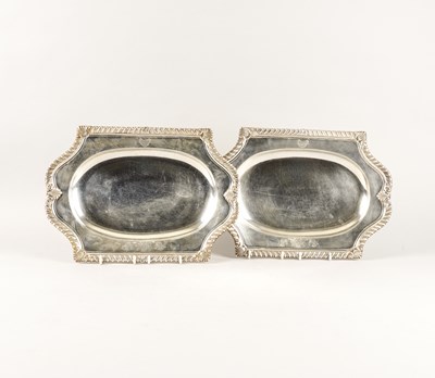 Lot 405 - A PAIR OF PAUL DE LAMERIE SILVER SHAPED RECTANGULAR FIRST COURSE DISHES