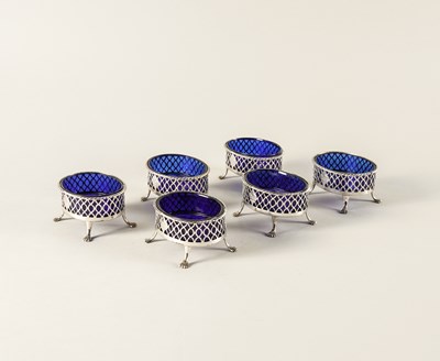 Lot 418 - SIX SIMILAR GEORGE III SILVER SALTS (6)