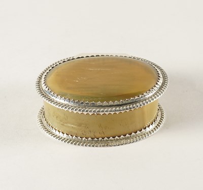 Lot 432 - A SCOTTISH SILVER MOUNTED HINGE LIDDED OVAL HORN BOX