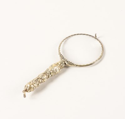 Lot 458 - A SILVER GILT MOUNTED MAGNIFYING GLASS