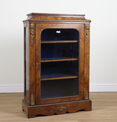 Lot 752 - A VICTORIAN GILT METAL MOUNTED INLAID FIGURED WALNUT CADDY TOPPED DISPLAY CABINET