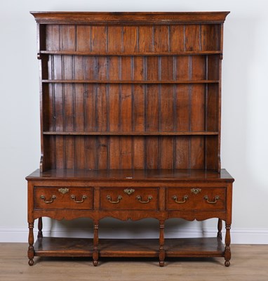 Lot 724 - AN 18TH CENTURY OAK THREE DRAWER POT BOARD DRESSER