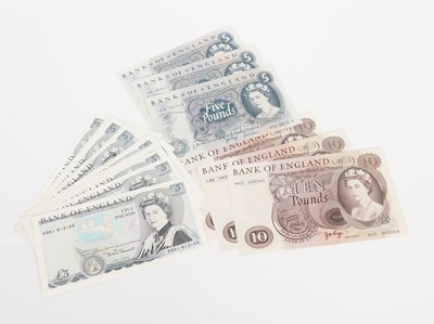 Lot 1541 - A COLLECTION OF TWENTY-SEVEN BANK OF ENGLAND BANKNOTES (27)