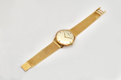 Lot 1706 - A GENTLEMAN'S 18CT GOLD BUREN WRISTWATCH