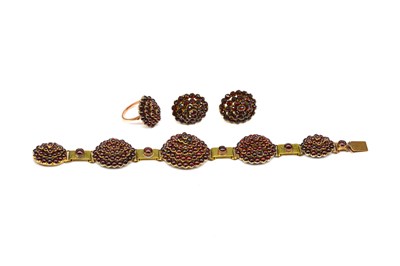 Lot 1817 - A BOHEMIAN GARNET AND CABOCHON RED GEM SET GROUP OF JEWELLERY (3)