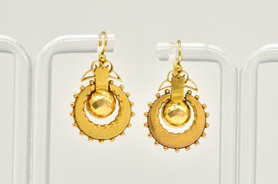 Lot 1869 - A PAIR OF ETRUSCAN STYLE GOLD EARRINGS