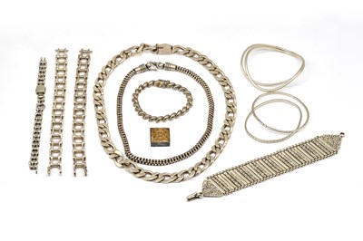 Lot 1904 - A COLLECTION OF SILVER JEWELLERY (12)