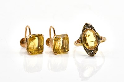 Lot 1926 - A CITRINE RING AND PAIR OF EARRINGS (2)